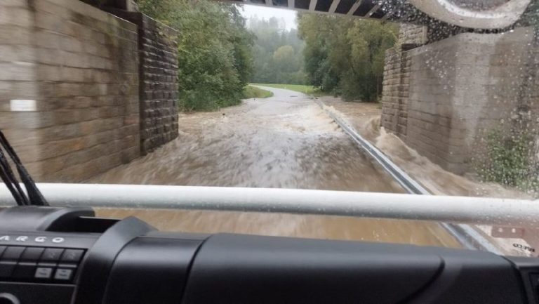 054f425a-7496-401d-a457-a8acd04672be-1