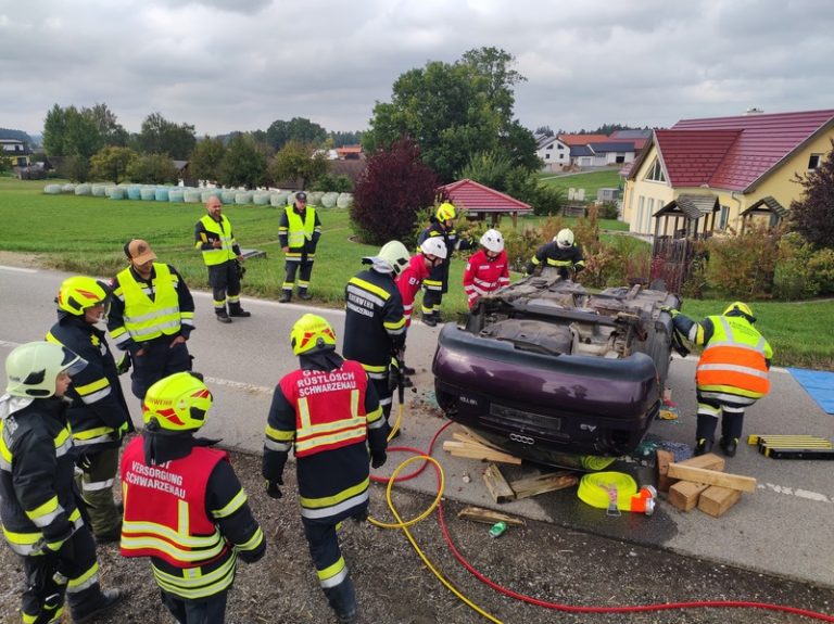 03b63f39-077e-4108-a34c-51e04beae99c-1