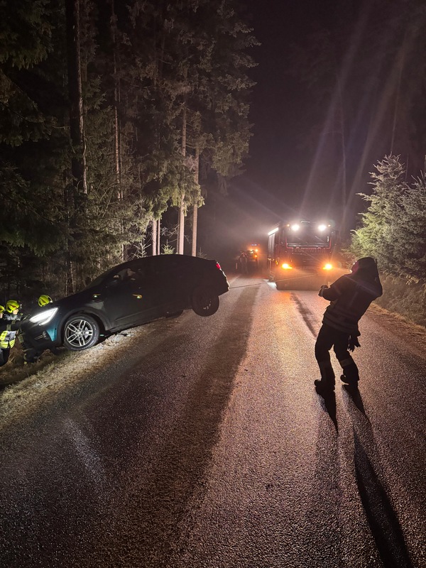 051a26c4-fca9-44b4-8ddc-d122b07fc7a0-1